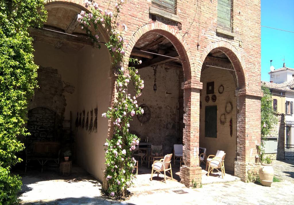 Novafeltria B&B Palazzo Mattei المظهر الخارجي الصورة
